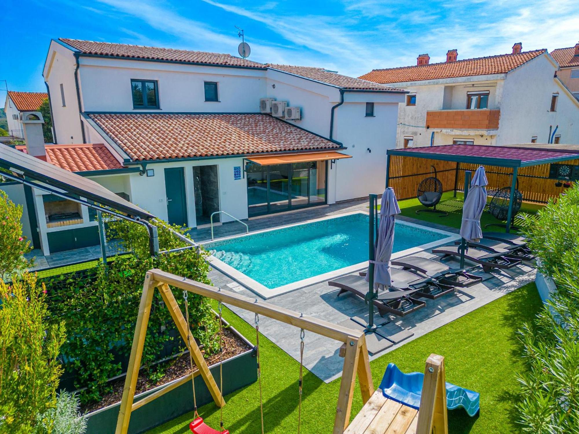 Villa Paradise Medulin Exterior photo